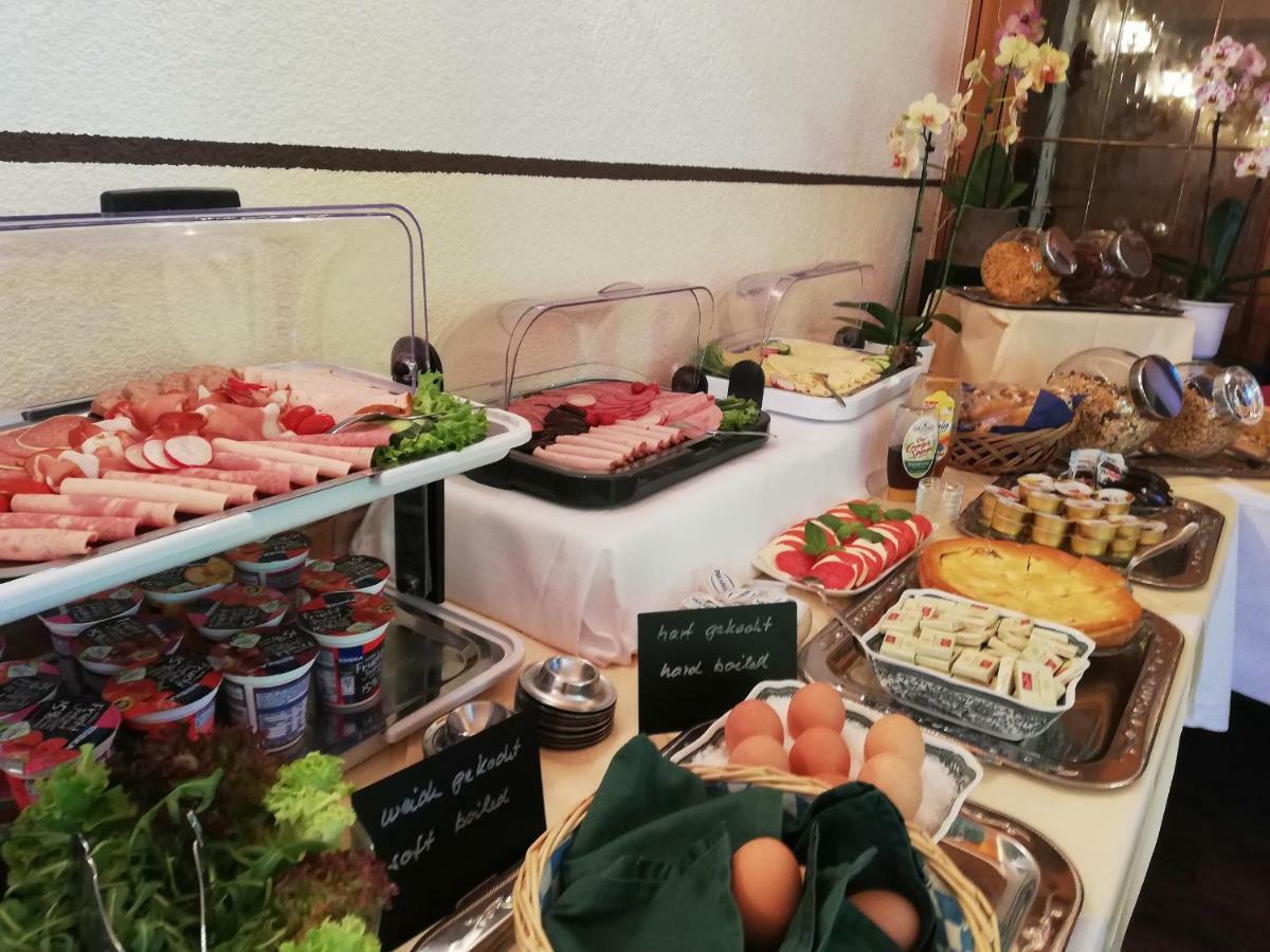Gaestehaus Roessle Roetenbach  Bagian luar foto